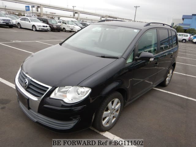 VOLKSWAGEN Golf Touran