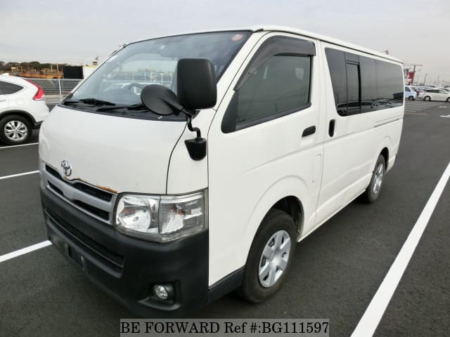 TOYOTA Regiusace Van