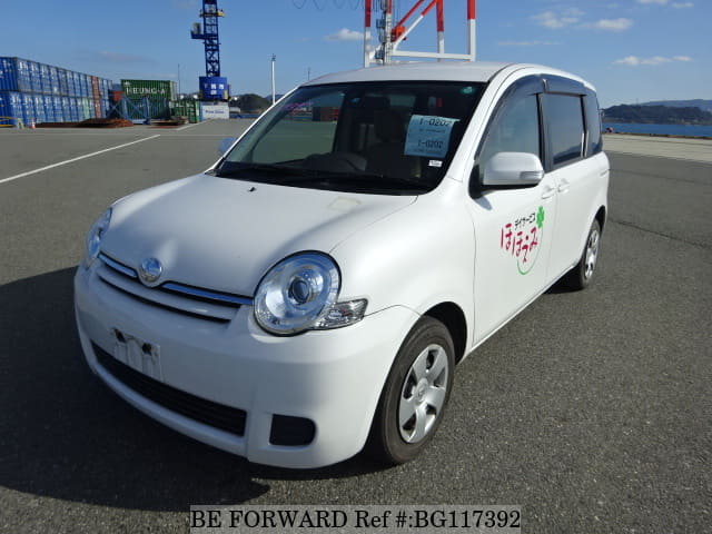 TOYOTA Sienta