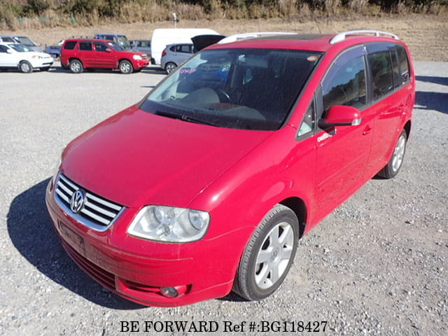 VOLKSWAGEN Golf Touran