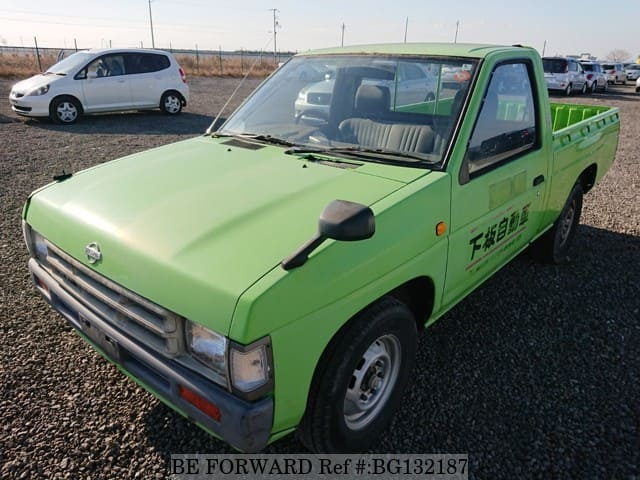 NISSAN Datsun Truck