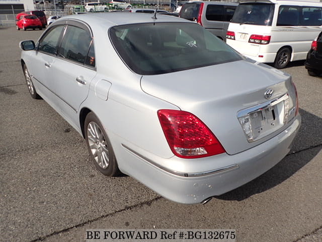 Toyota crown majesta 2005