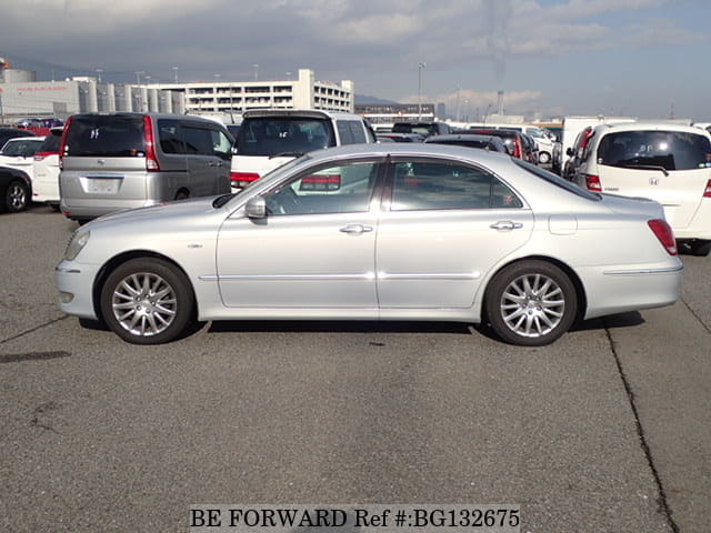 Toyota crown majesta 2005
