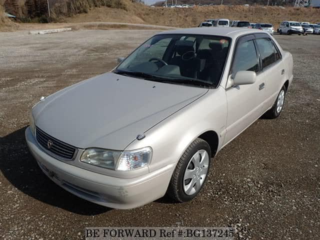 TOYOTA Corolla Sedan