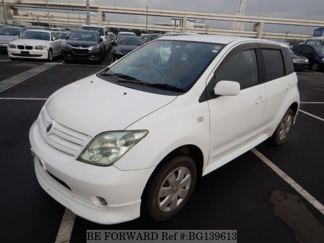 TOYOTA IST