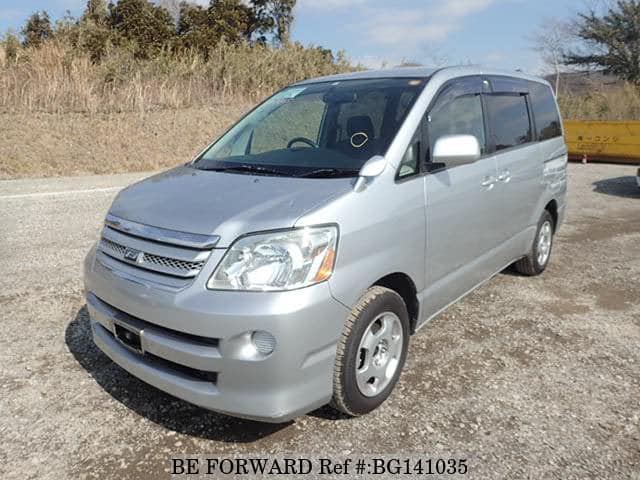Toyota noah 2006