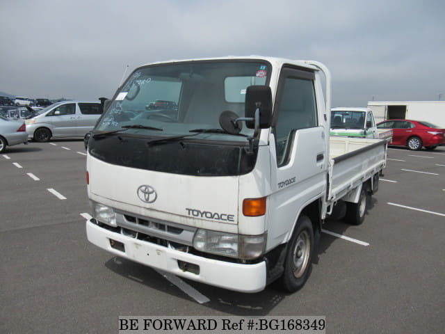 Грузовик toyota toyoace
