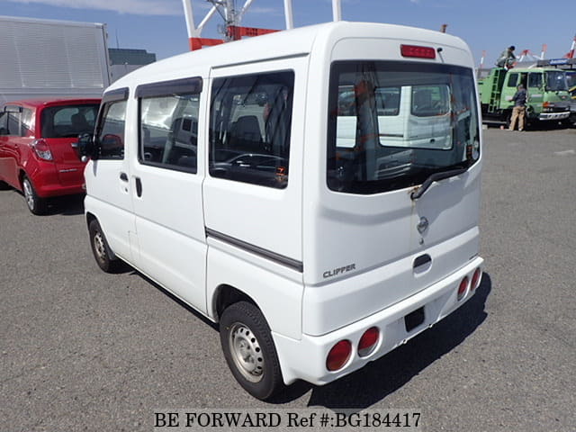 Nissan clipper van