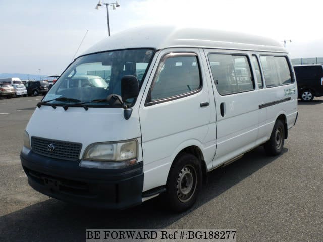 TOYOTA Hiace Commuter