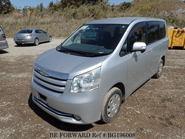 Toyota noah 2007