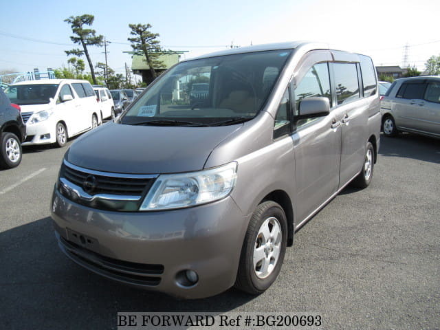 Nissan serena 2007