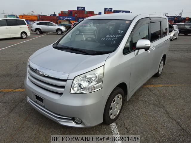 Toyota noah 2007