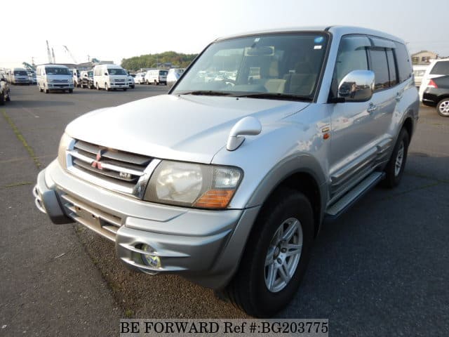 MITSUBISHI Pajero