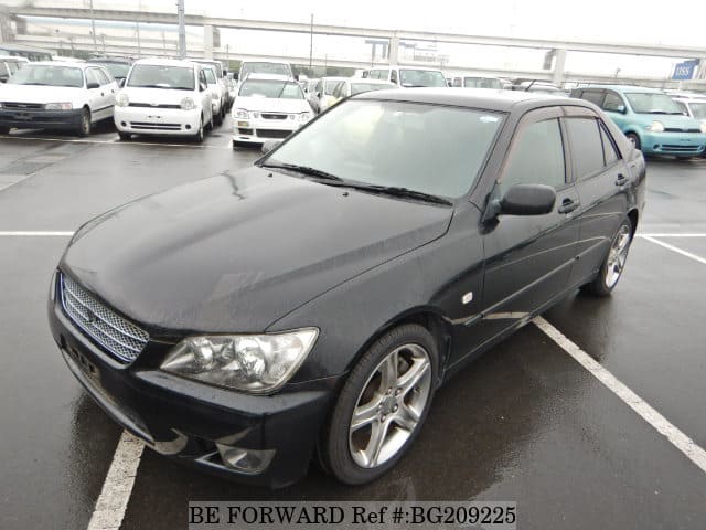 Toyota altezza 2004