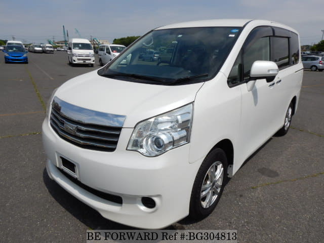 Used 2013 TOYOTA NOAH X SMART EDITION/DBA-ZRR70G for Sale BG304813