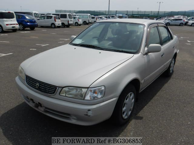 TOYOTA Corolla Sedan