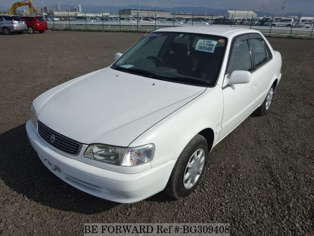 TOYOTA Corolla Sedan