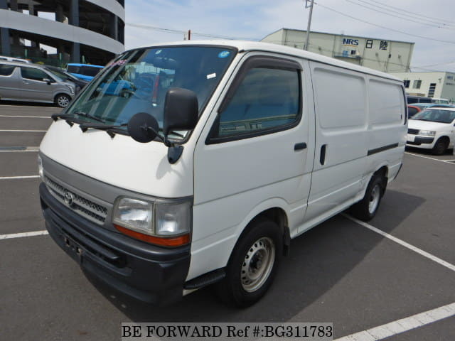 TOYOTA Regiusace Van