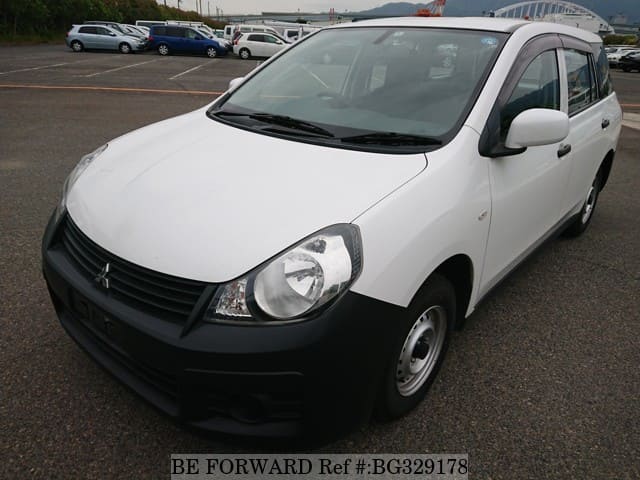 Mitsubishi lancer cargo