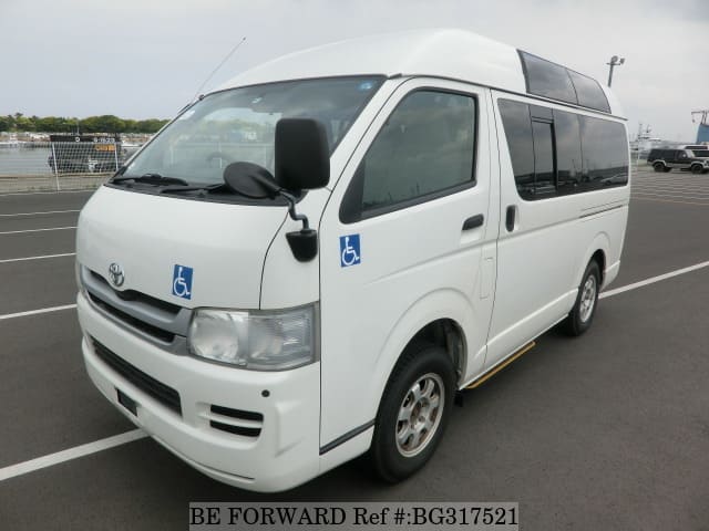 TOYOTA Hiace Van