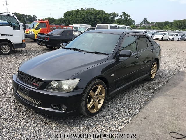 Toyota altezza