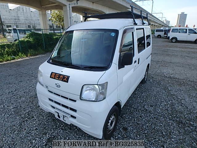 Hijet cargo машина