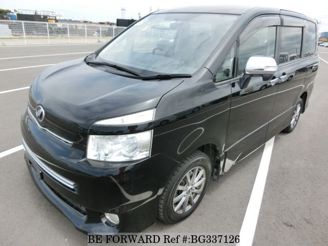 Toyota voxy zs kirameki