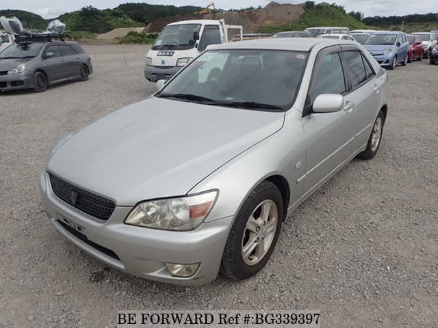 Toyota altezza 2002