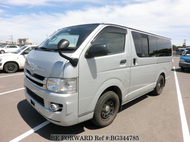 Toyota hiace kdh206v