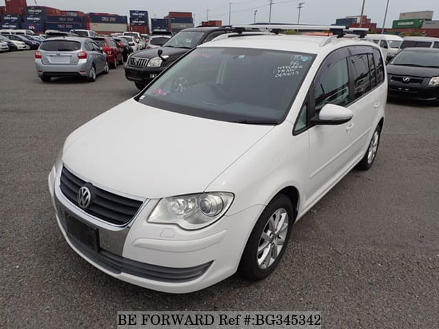 Volkswagen golf touran