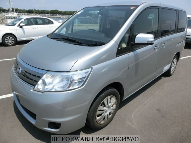 Nissan serena 2010