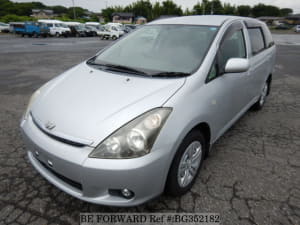 Used 2005 TOYOTA WISH BG352182 for Sale