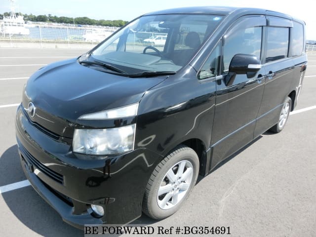 Toyota voxy 2008