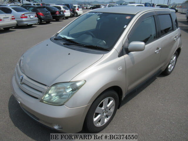 TOYOTA IST