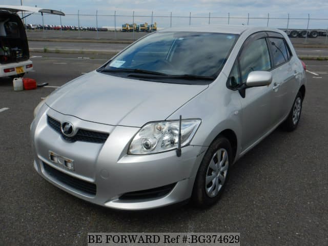 TOYOTA Auris