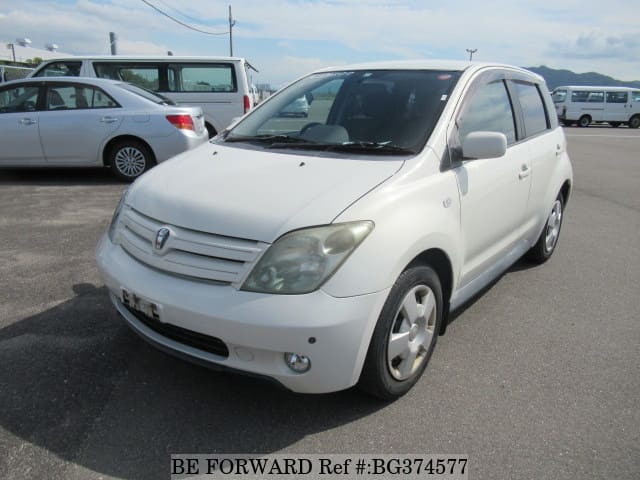 TOYOTA IST