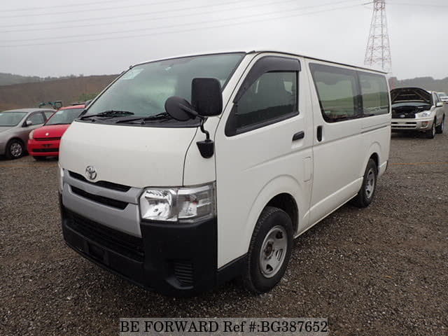 TOYOTA Hiace Van