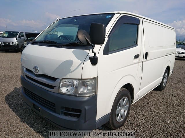 TOYOTA Hiace Van