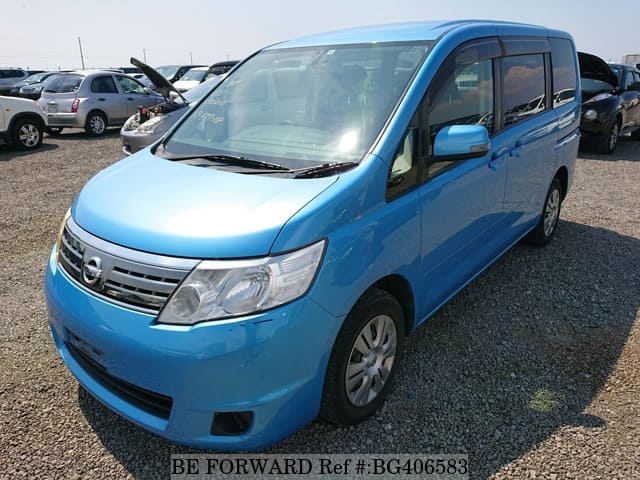 Nissan serena 2008