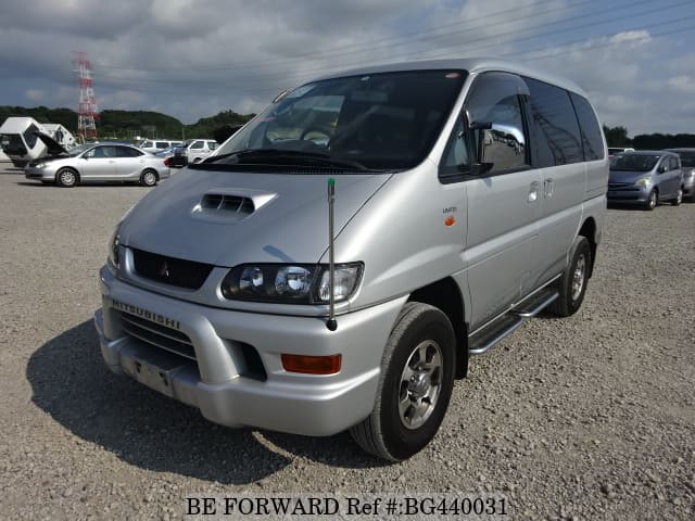 Mitsubishi delica 2002