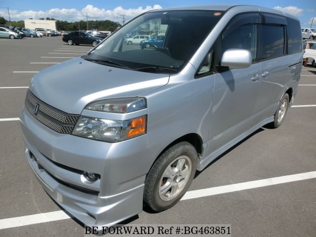 Toyota voxy 2004