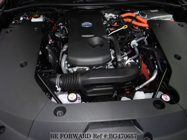 2019 Toyota Crown Hybrid