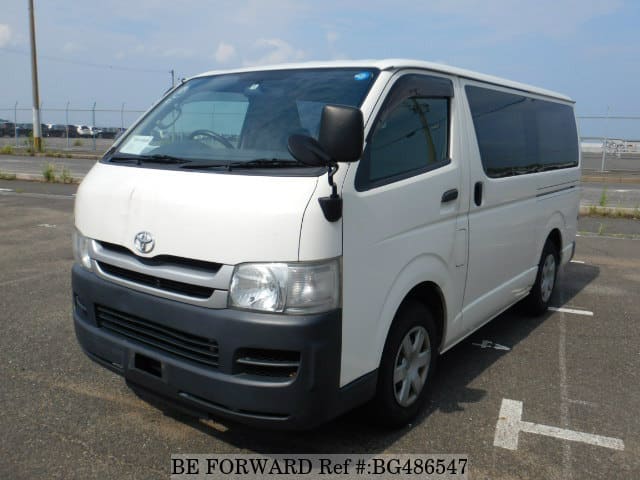 TOYOTA Regiusace Van