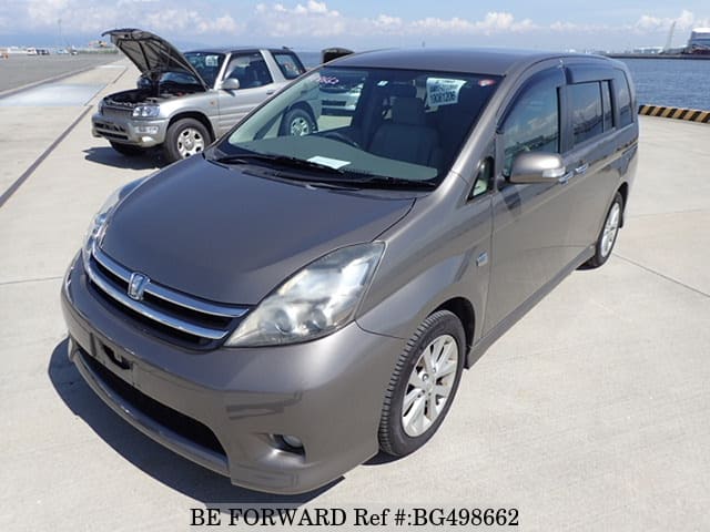Toyota isis 2009