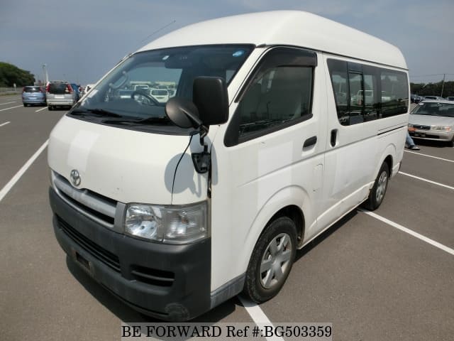 TOYOTA Regiusace Van