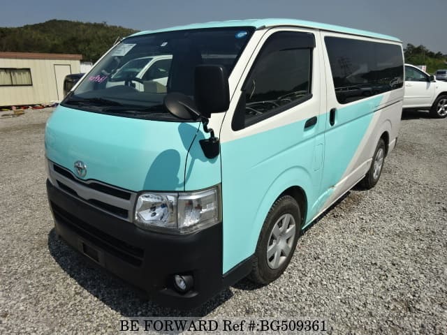 TOYOTA Hiace Van