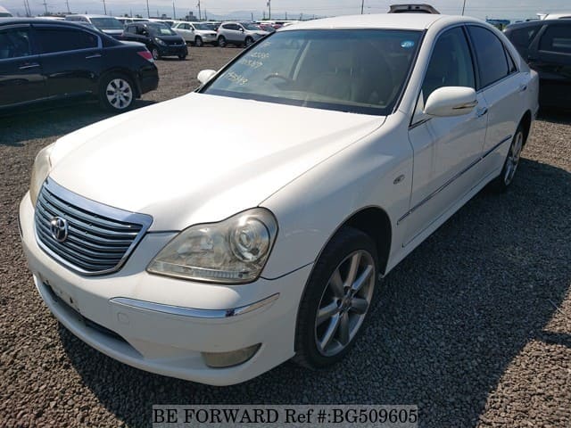 Toyota crown majesta 2005