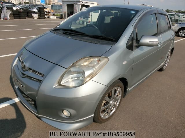 TOYOTA Vitz