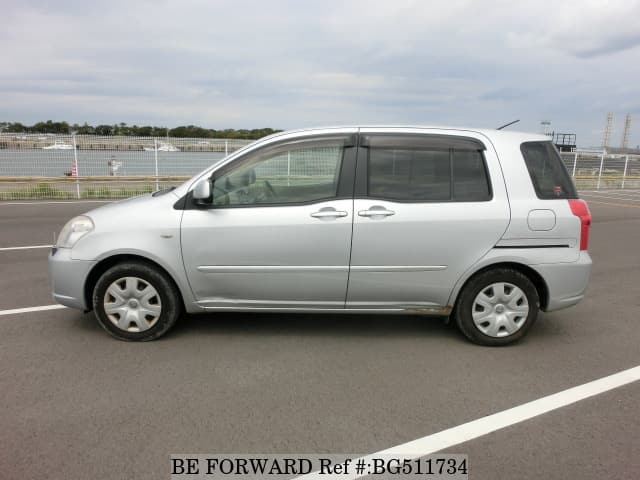 Toyota raum 2009