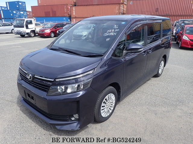 Toyota voxy zrr80g